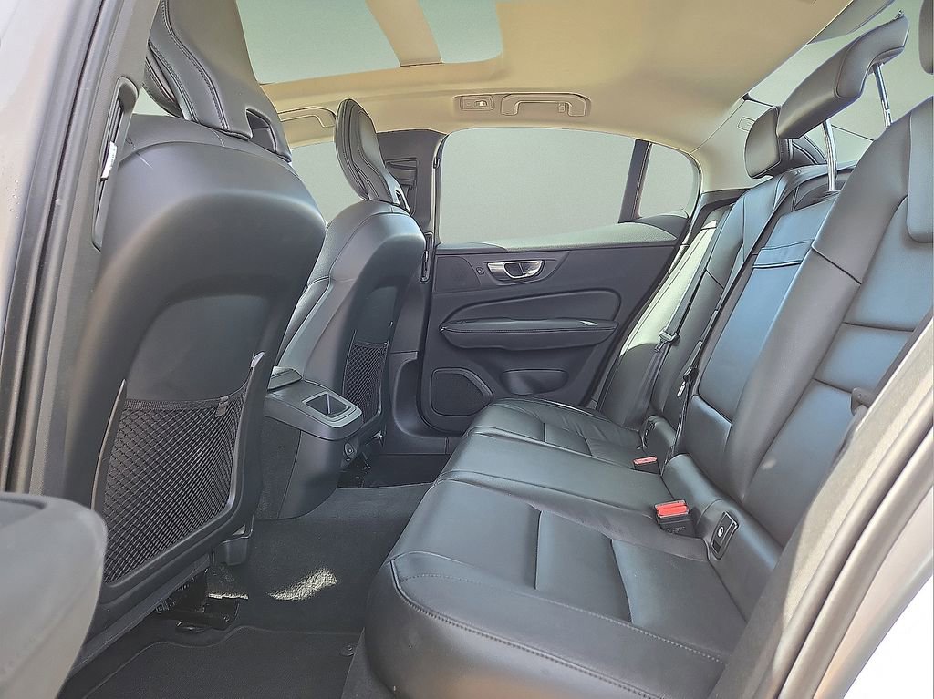 Used 2024 Volvo S60 B5 Core image 15