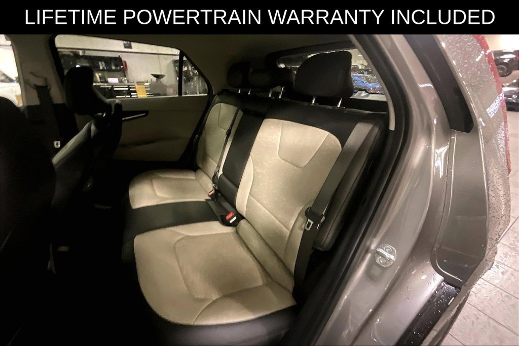 Used 2024 Kia Niro Wave FWD image 27
