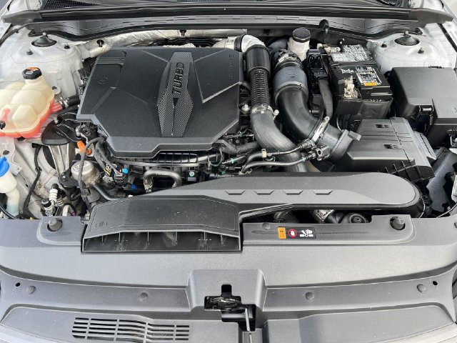 Used 2023 Kia K5 GT w/ GT1 Package FWD image 30