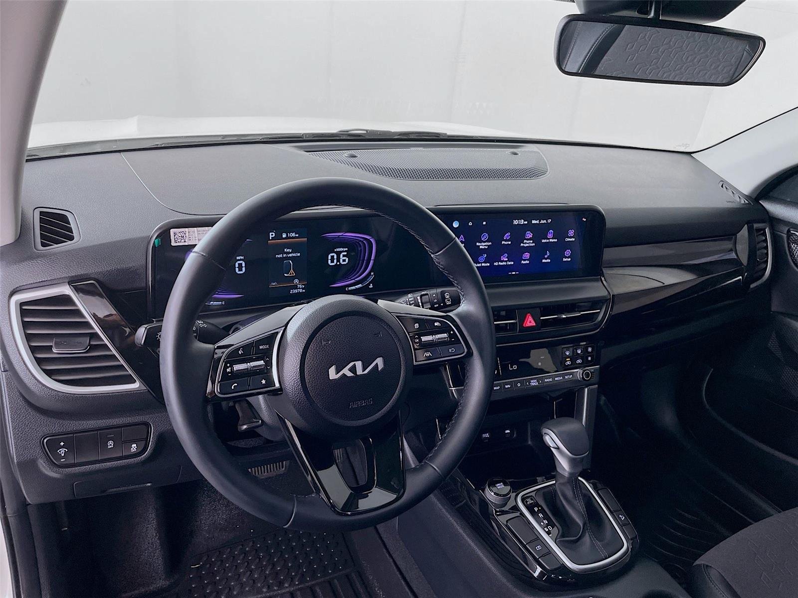 Certified 2025 Kia Seltos S FWD image 14