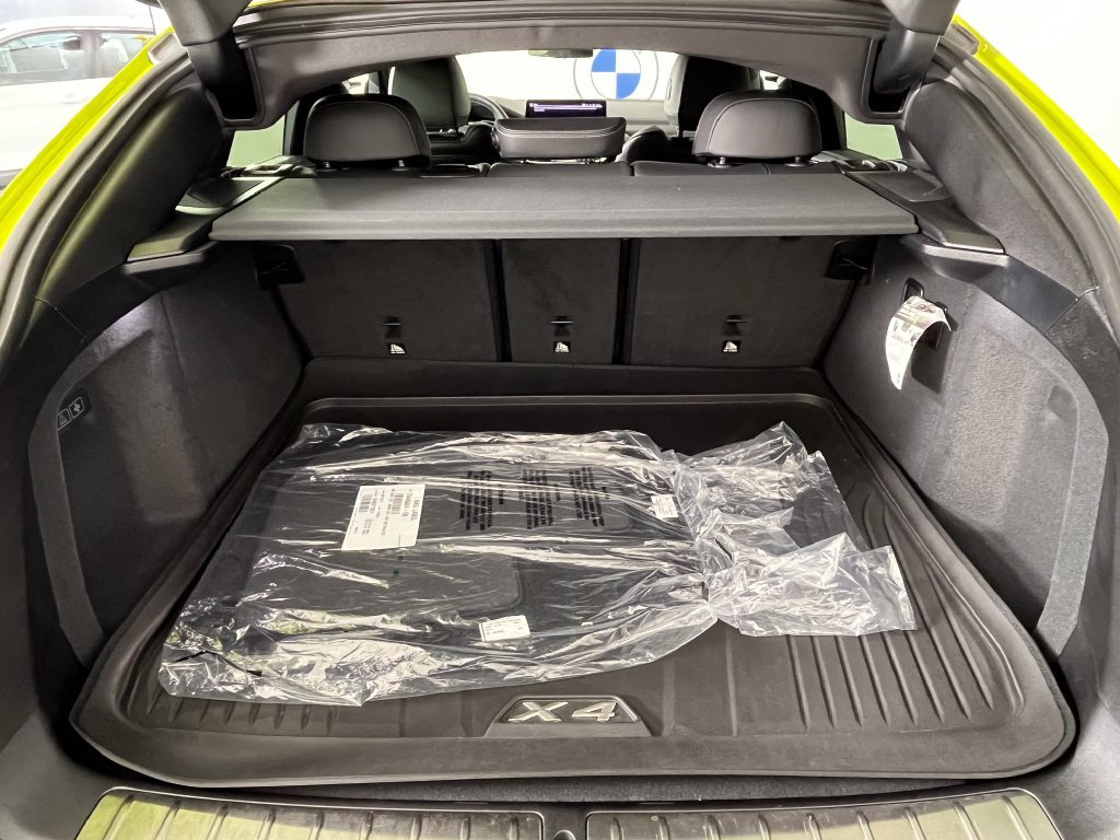 Certified 2024 BMW X4 M AWD/4WD image 18