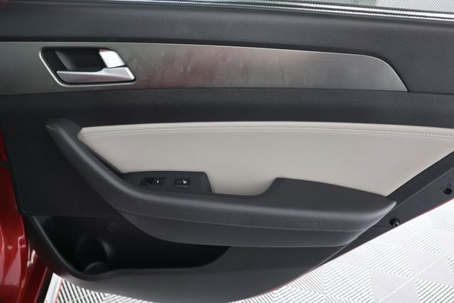 Used 2017 Hyundai Sonata Limited 2.0T w/ Cargo Package image 28