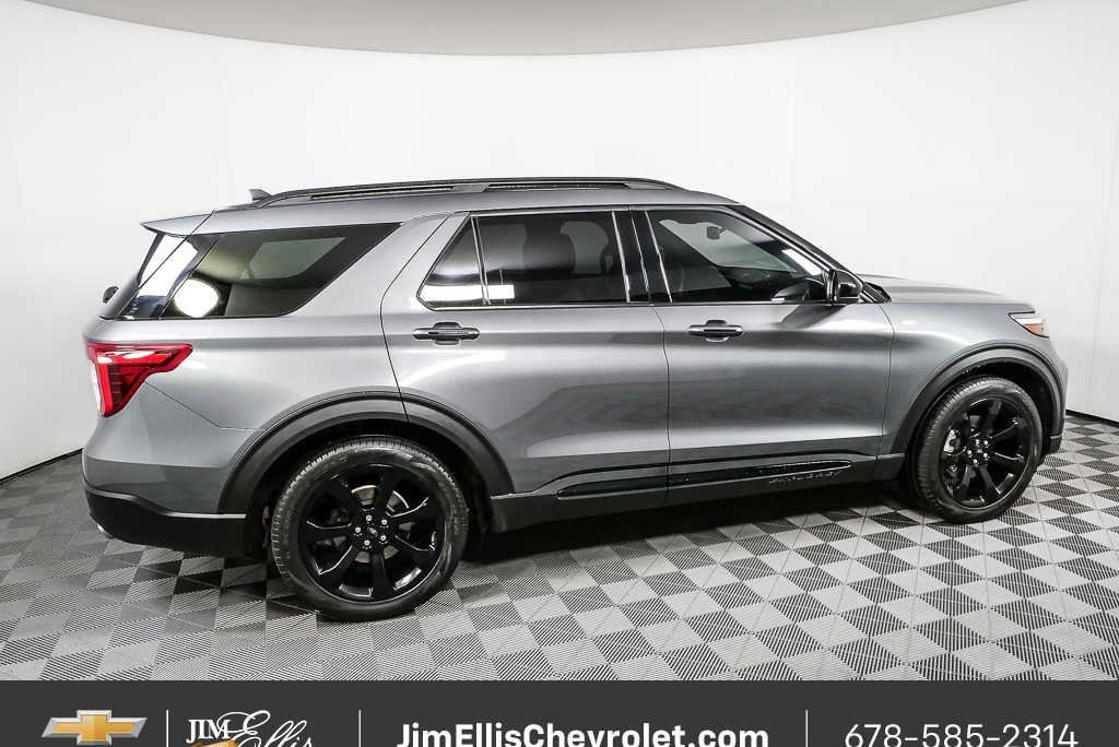 Used 2023 Ford Explorer ST-Line w/ Class IV Trailer Tow Package RWD image 2
