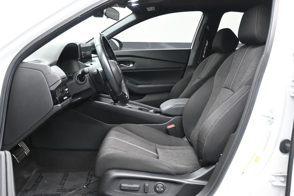 Used 2023 Honda Accord Sport image 11