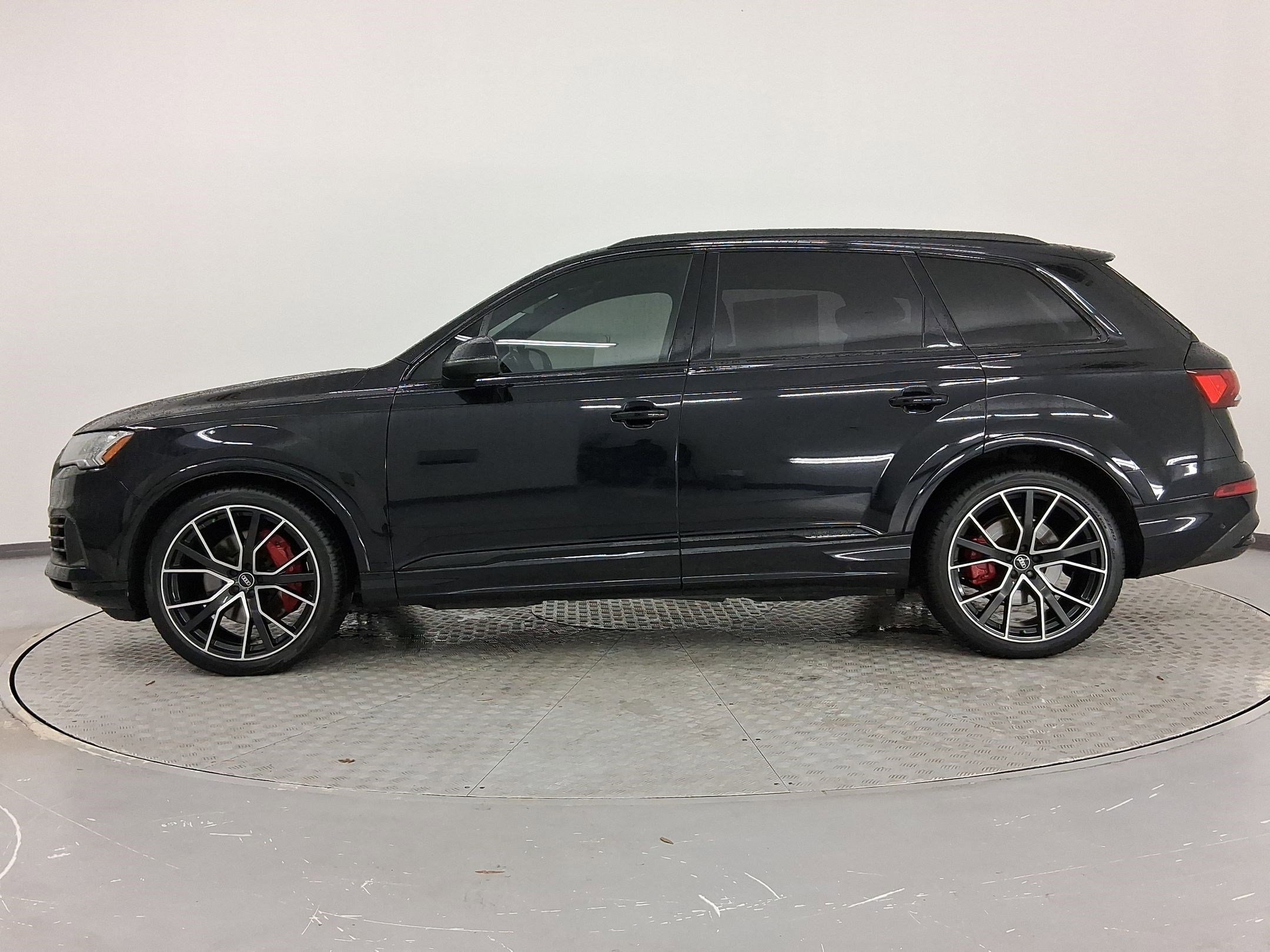 Used 2021 Audi Q7 3.0T Prestige w/ Prestige Package image 2
