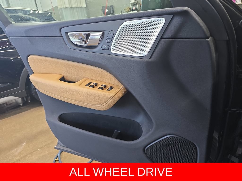 Used 2018 Volvo XC60 T8 Inscription w/ Advanced Package AWD/4WD image 25