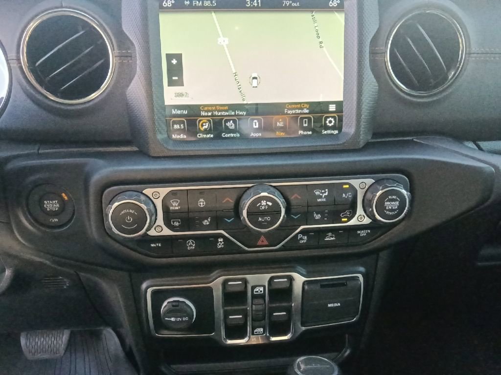 Used 2022 Jeep Gladiator Overland image 20