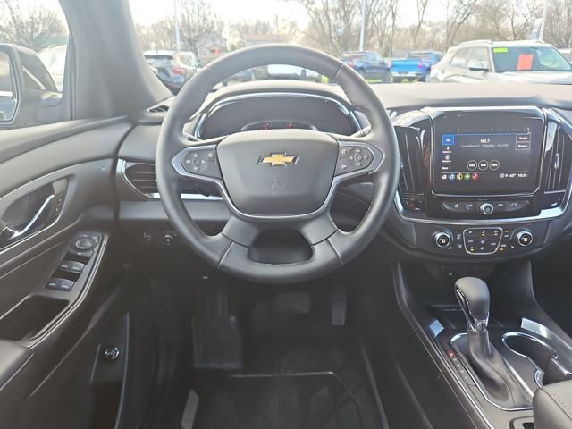 Used 2023 Chevrolet Traverse LT image 14