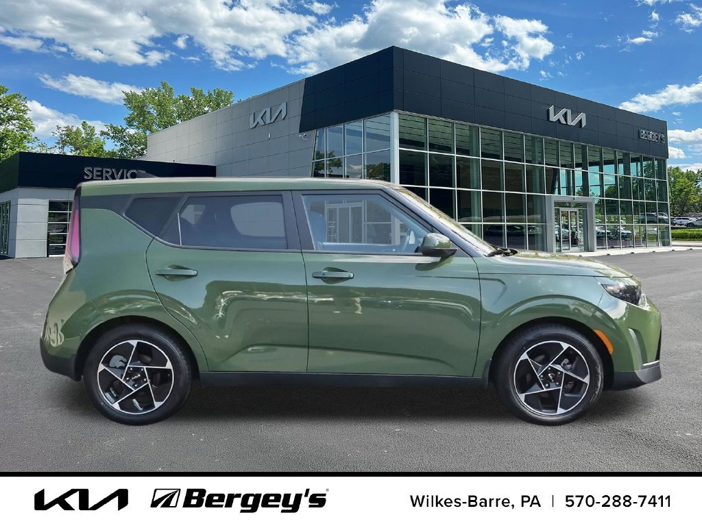 Certified 2023 Kia Soul EX FWD image 15