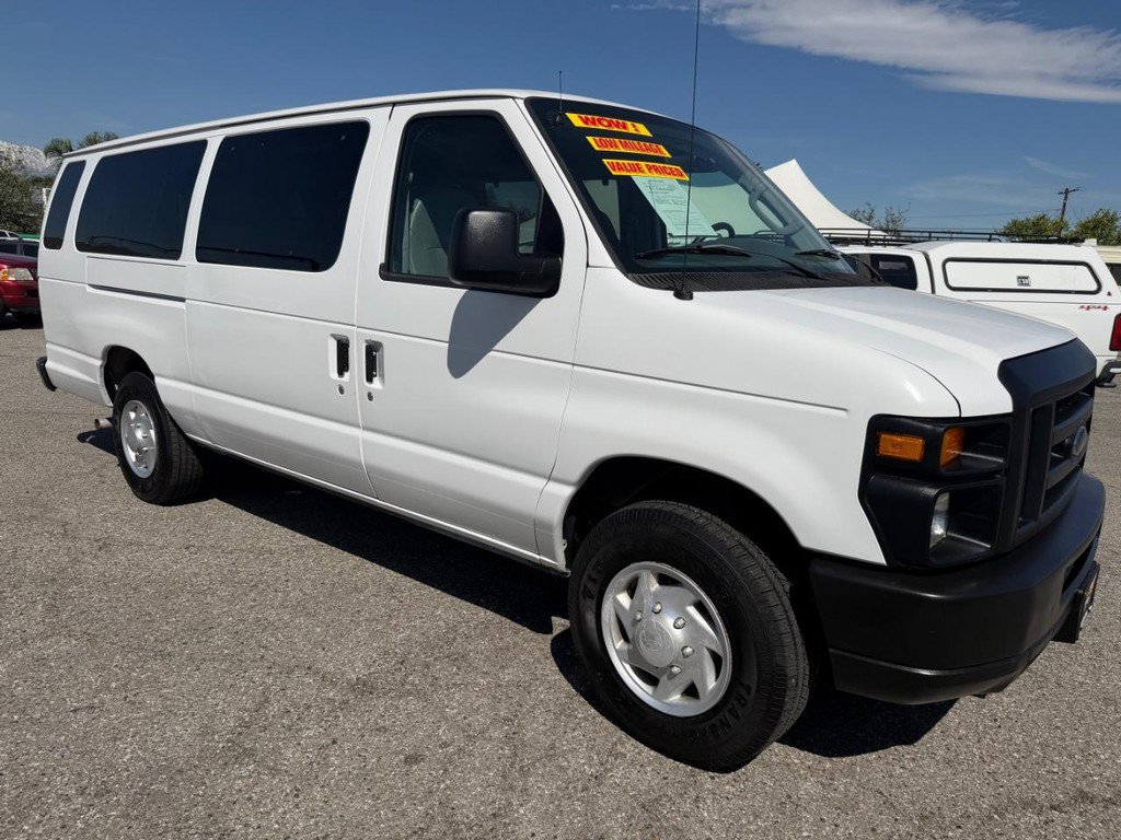 Used 2008 Ford E-350 and Econoline 350 Extended Wagon Super Duty RWD image 3