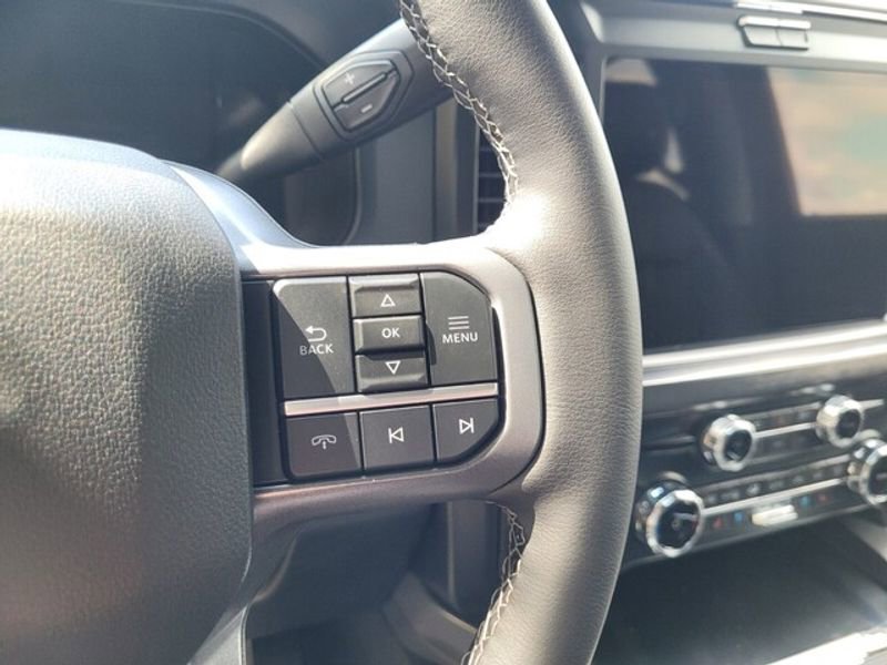 New 2025 Ford F350 Lariat w/ Chrome Package image 23
