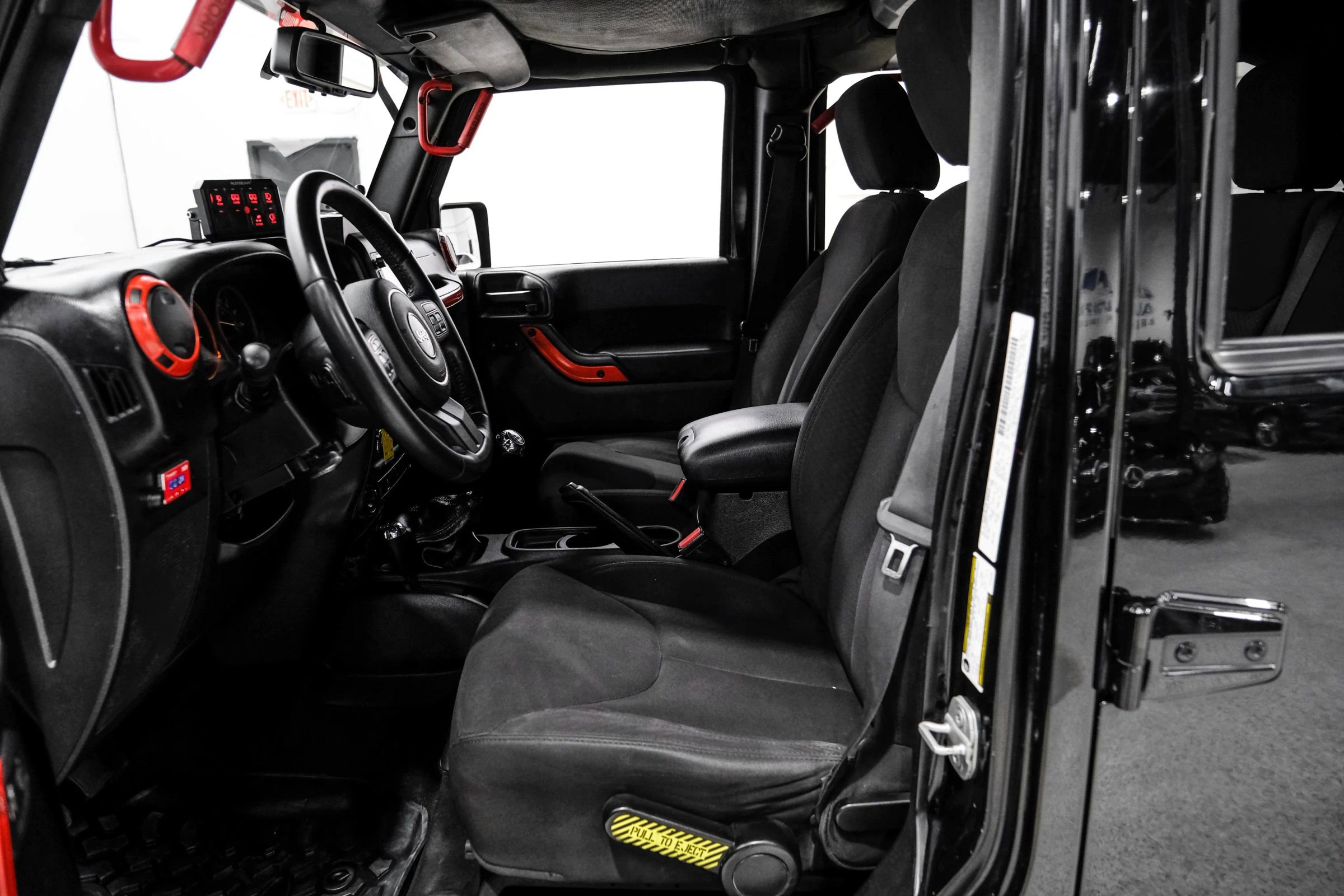 Used 2013 Jeep Wrangler Unlimited Sport image 29