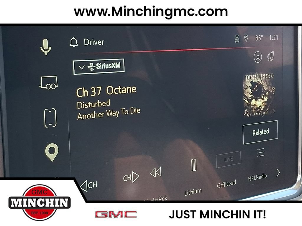 Used 2023 GMC Yukon Denali w/ Advanced Technology Package AWD/4WD image 18