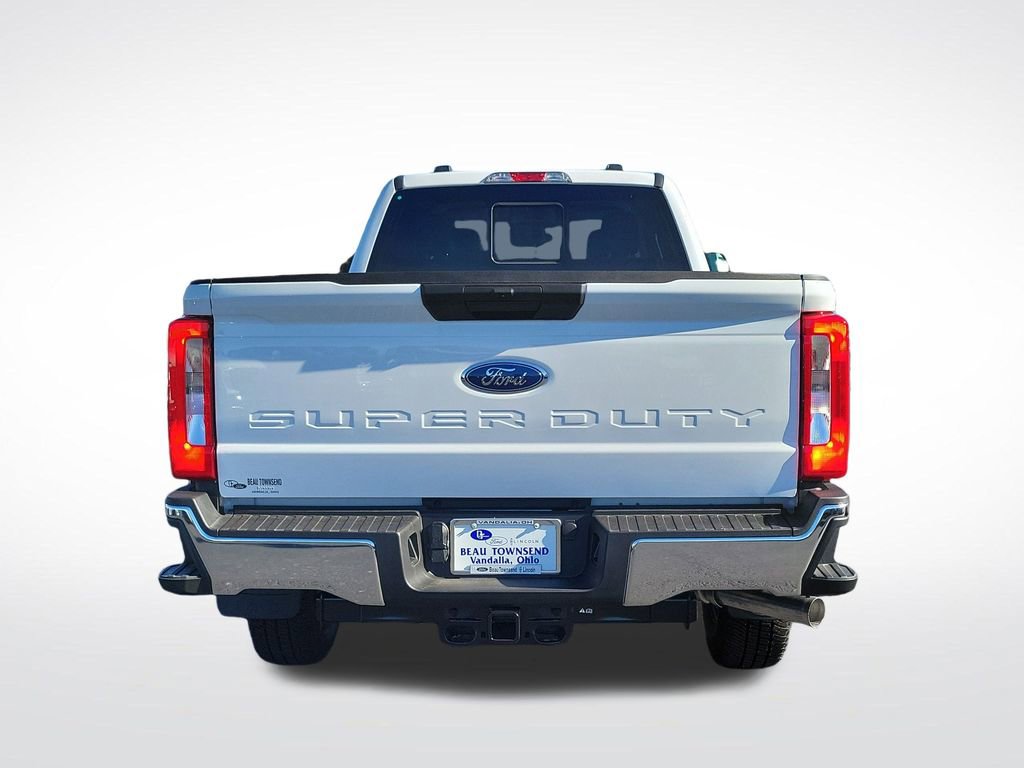 New 2026 Ford F250 XL w/ FX4 Off-Road Package image 8