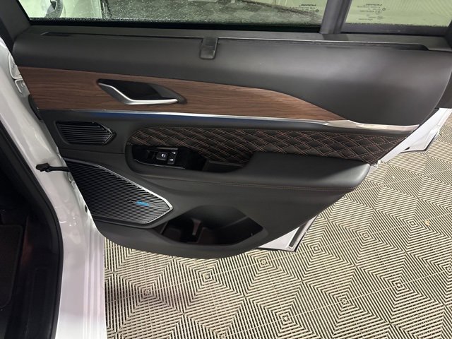 Used 2022 Jeep Grand Cherokee Summit w/ Luxury Tech Group V image 30