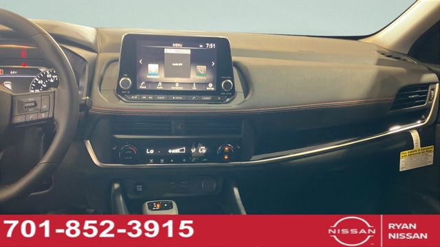 New 2026 Nissan Rogue SV AWD/4WD image 22