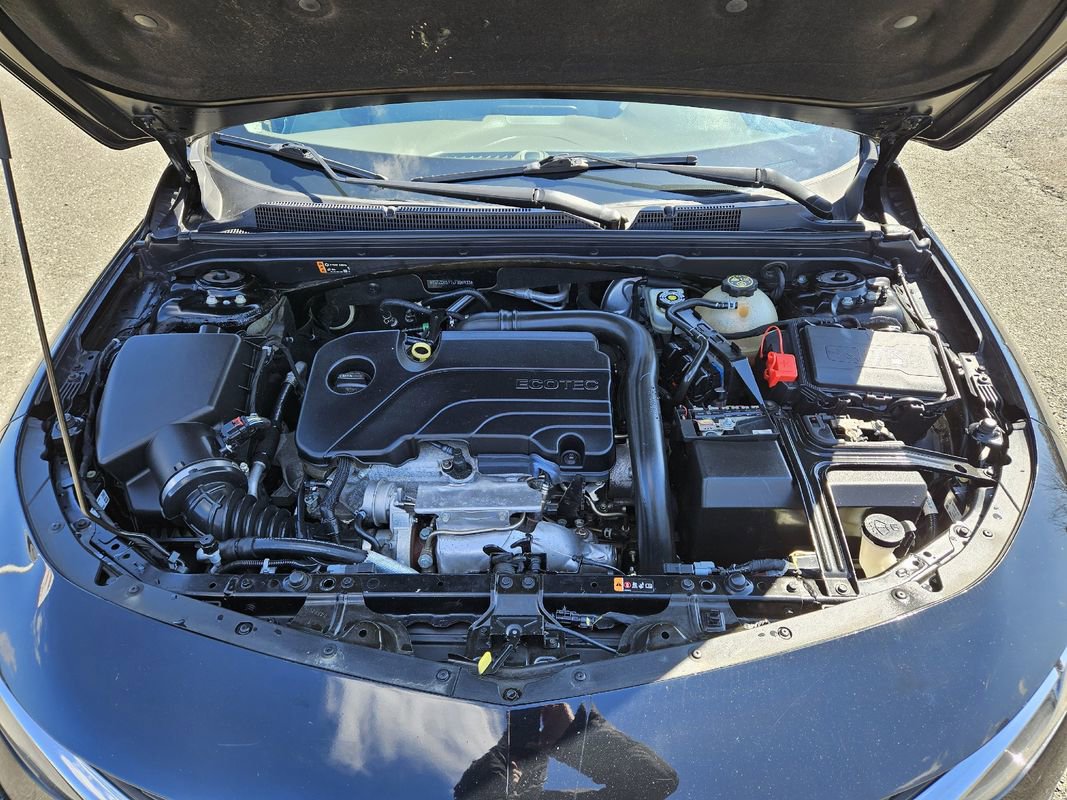 Used 2020 Chevrolet Malibu LT image 28