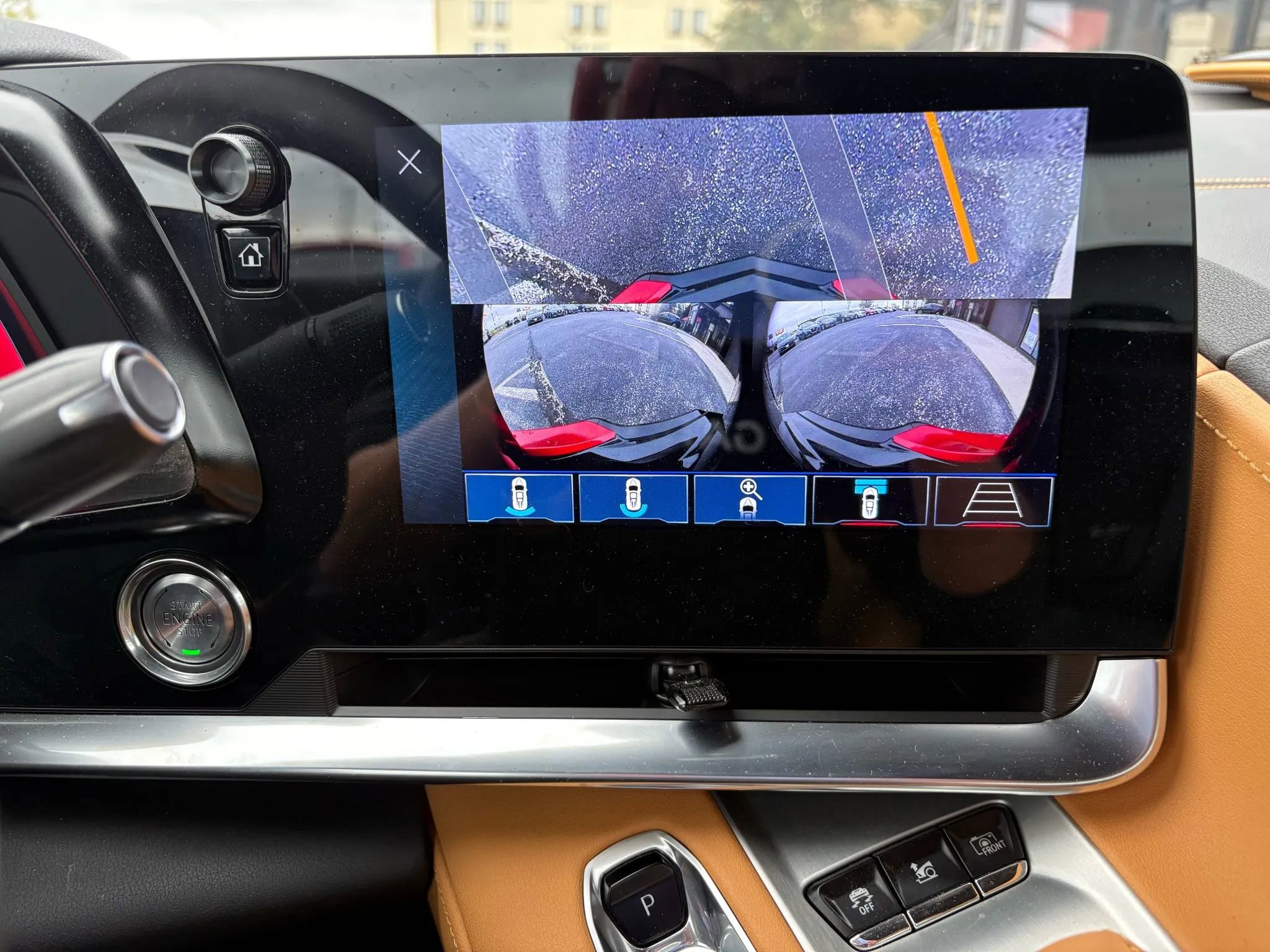 Used 2024 Chevrolet Corvette Stingray Preferred Cpe w/ 2LT image 23