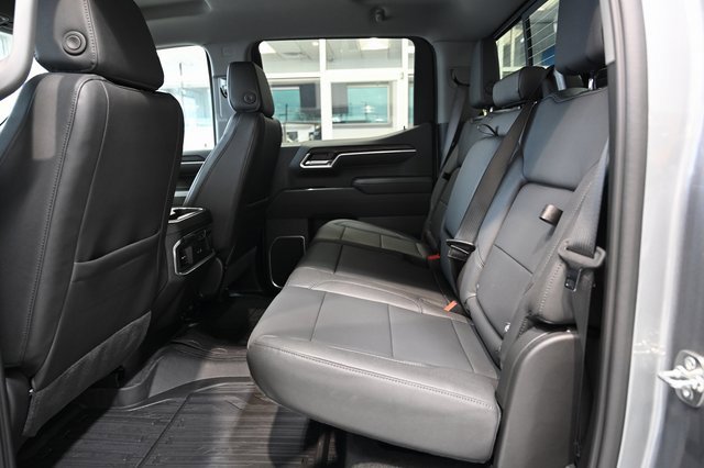 New 2026 GMC Sierra 1500 SLT w/ SLT Premium Plus Package image 14