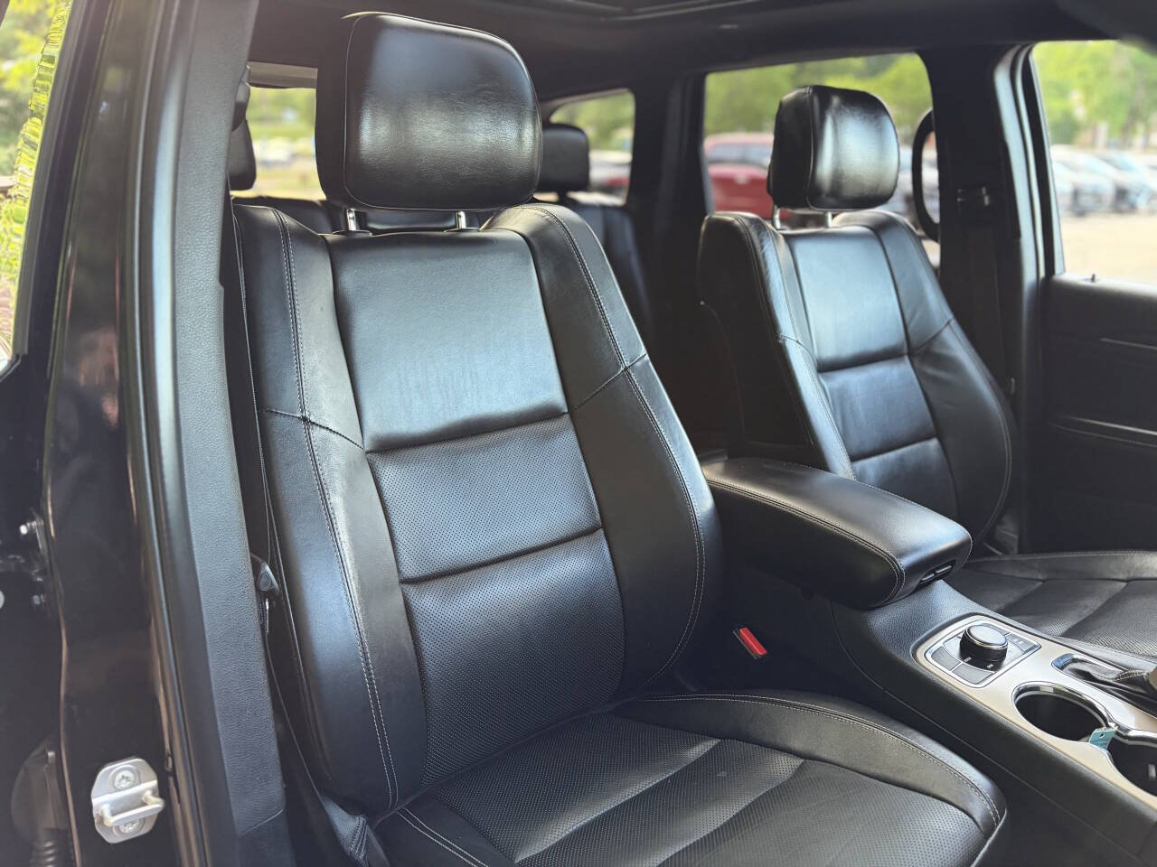 Used 2017 Jeep Grand Cherokee Limited w/ Luxury Group II AWD/4WD image 20