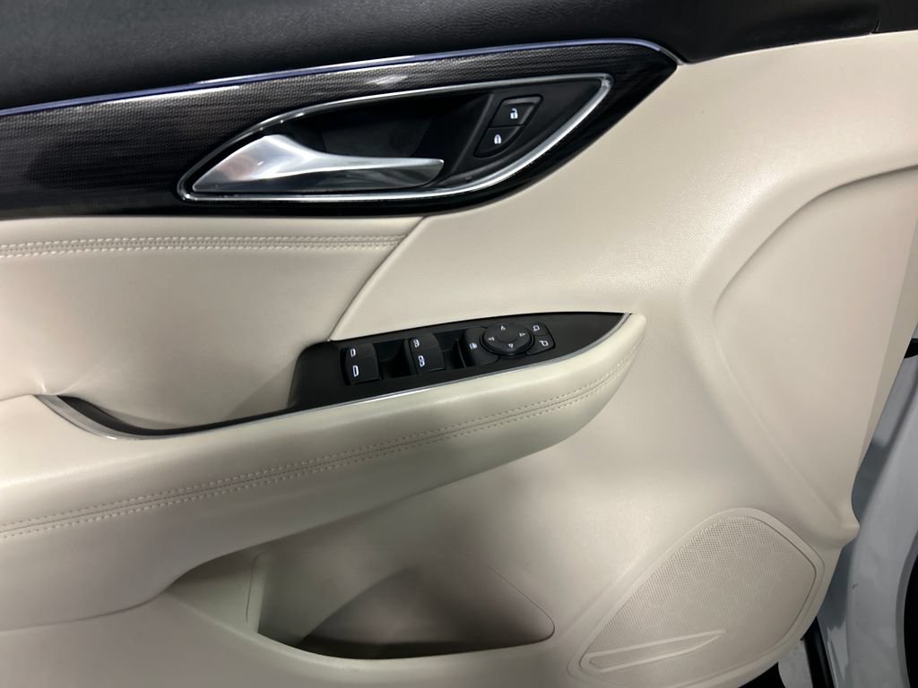 Used 2023 Buick Envision Preferred FWD image 12