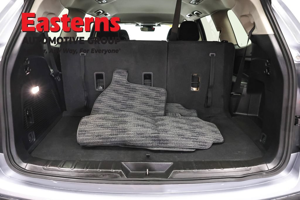 Used 2025 Subaru Ascent Premium AWD/4WD image 9