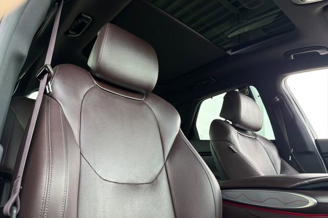 Used 2022 Genesis GV70 2.5T w/ Advanced Package image 20