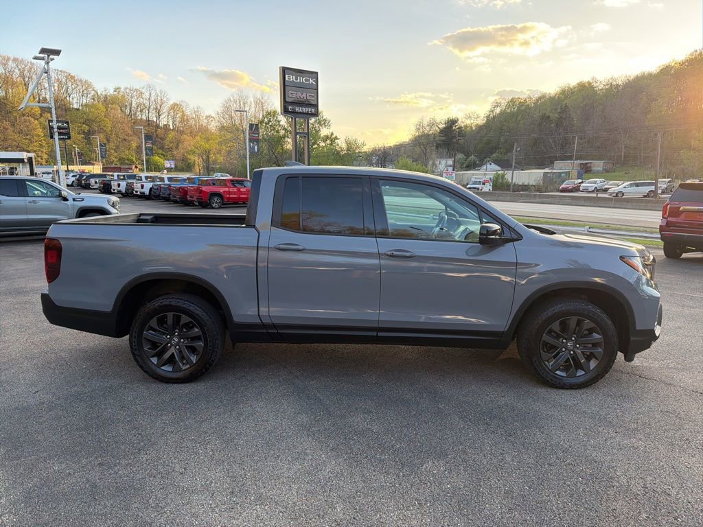 Used 2023 Honda Ridgeline Sport image 2