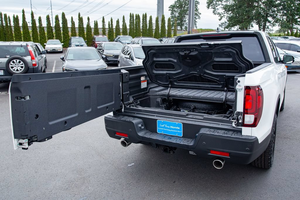 New 2026 Honda Ridgeline Black Edition image 12