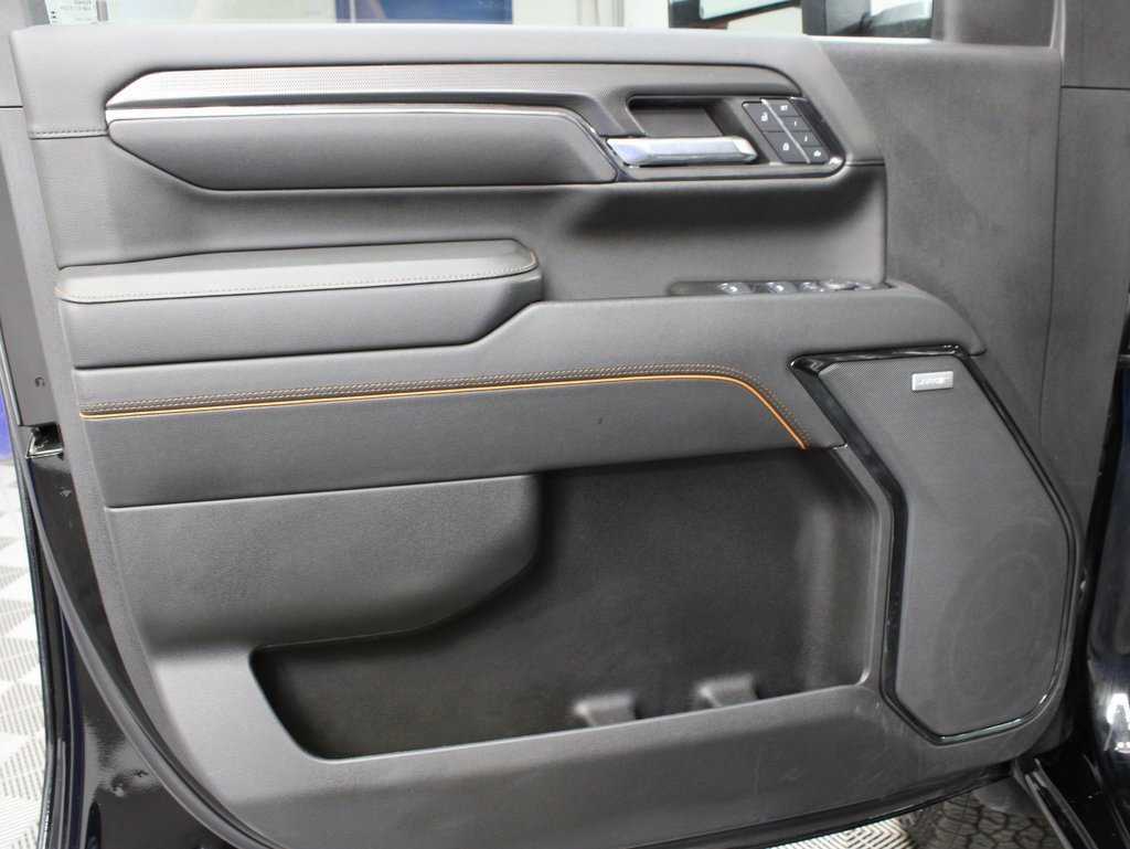 Used 2024 GMC Sierra 2500 AT4 image 73