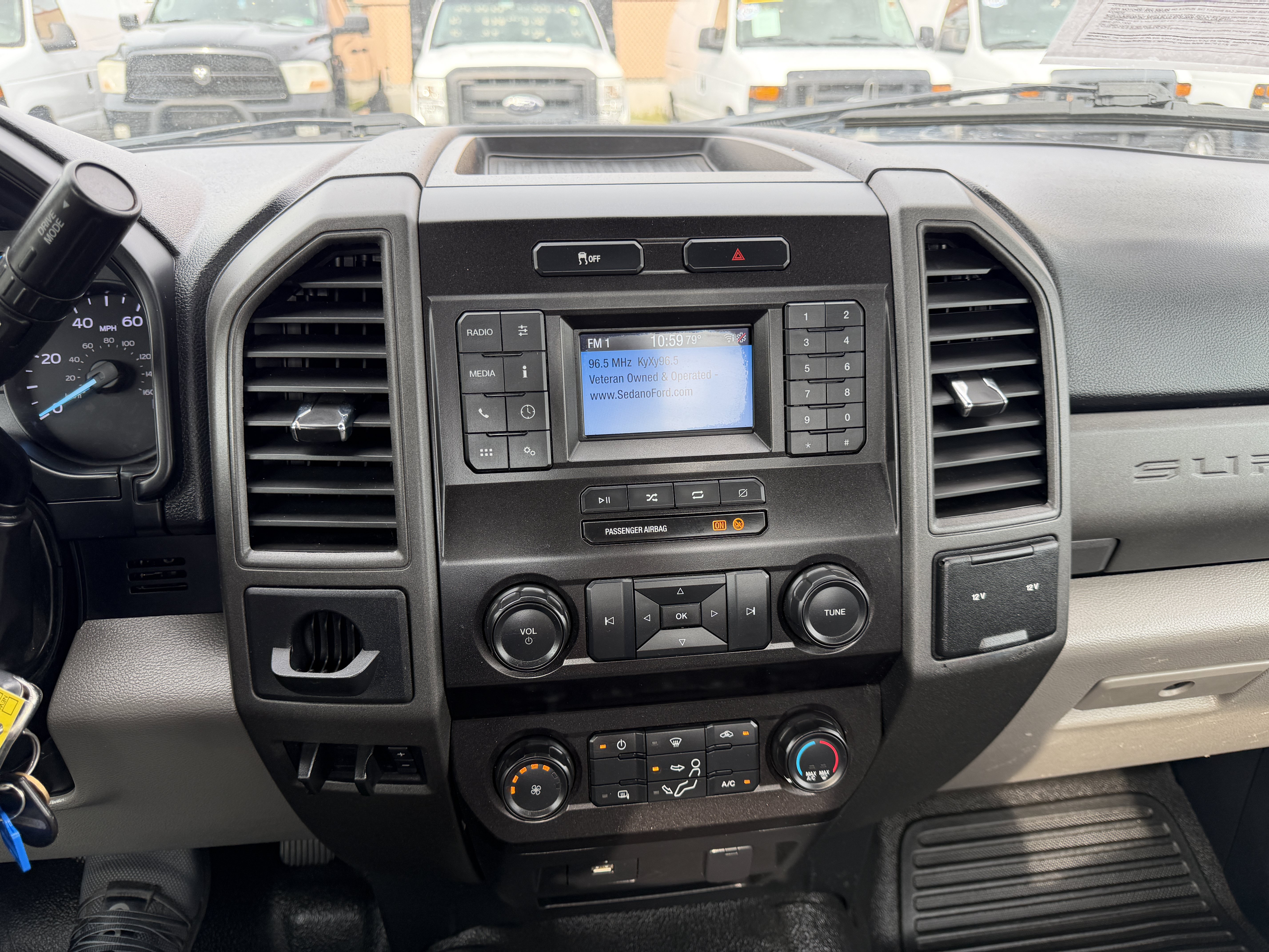 Used 2020 Ford F350 XL w/ Power Equipment Group RWD image 20