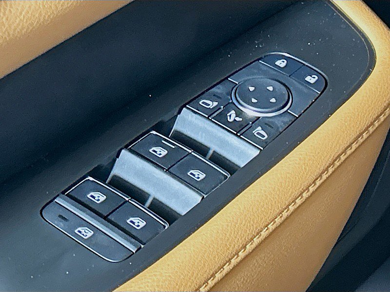 New 2025 Nissan Armada SL w/ Captain's Chari Seat Package image 19