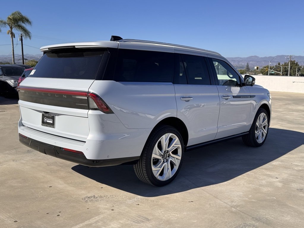 New 2025 Lincoln Navigator Black Label image 12