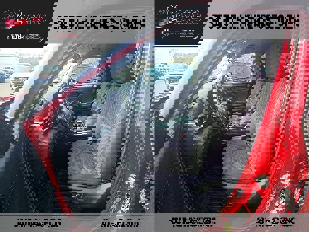 Used 2020 Toyota Highlander LE image 9