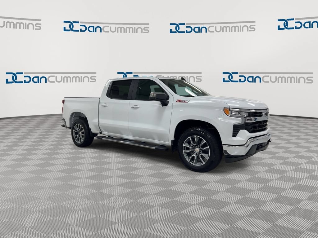 New 2026 Chevrolet Silverado 1500 LT w/ Z71 Off-Road Package AWD/4WD image 2