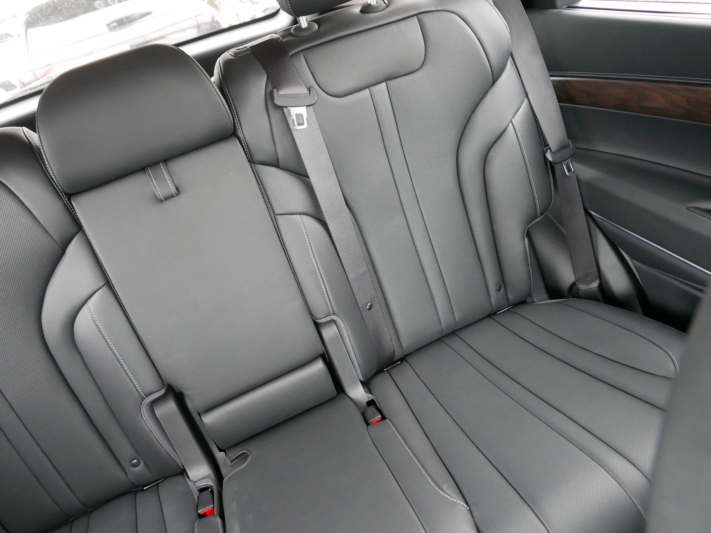 Used 2025 Genesis GV80 2.5T Advanced image 14