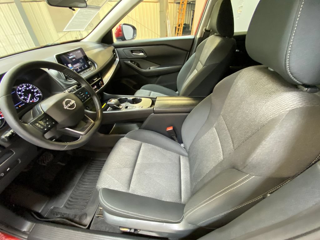Used 2026 Nissan Rogue SV FWD image 20