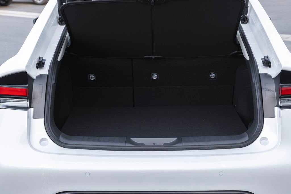 New 2026 Toyota Prius Limited FWD image 7