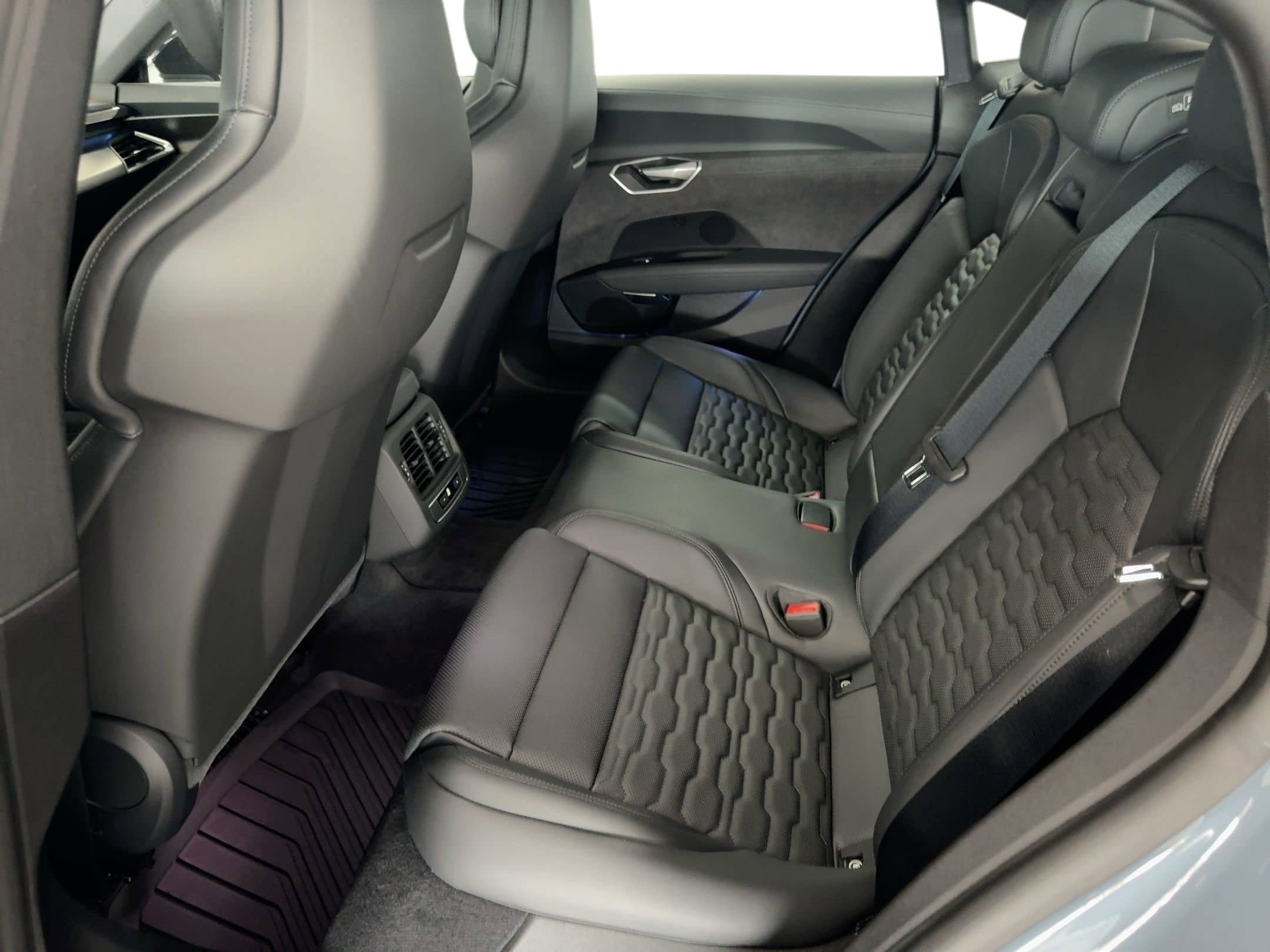 New 2026 Audi S e-tron GT Premium Plus image 15