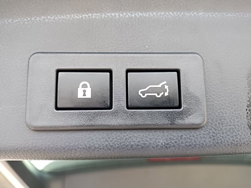 Used 2025 Subaru Ascent Limited image 61