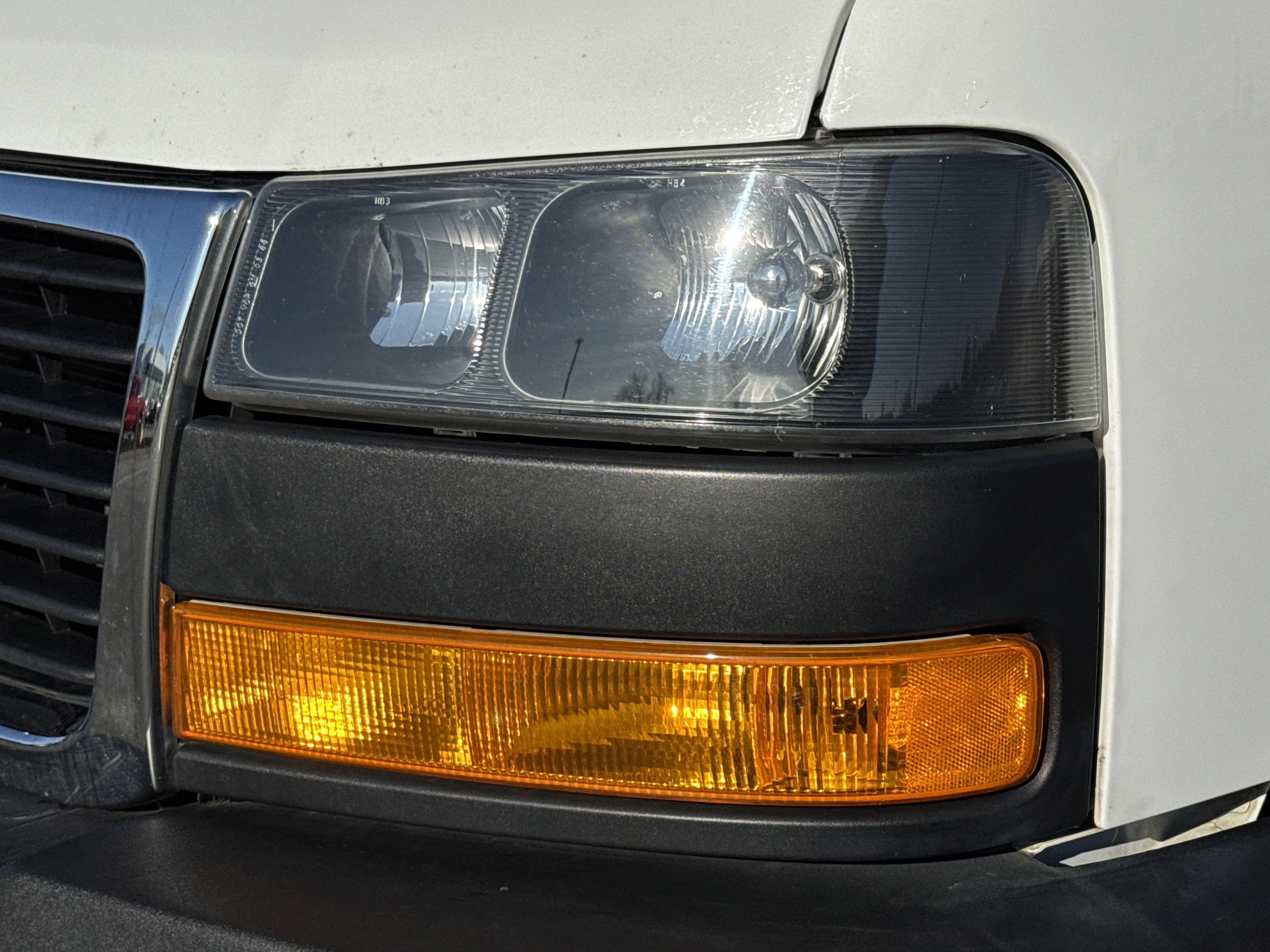 Used 2022 GMC Savana 2500 w/ Driver Convenience Package image 6