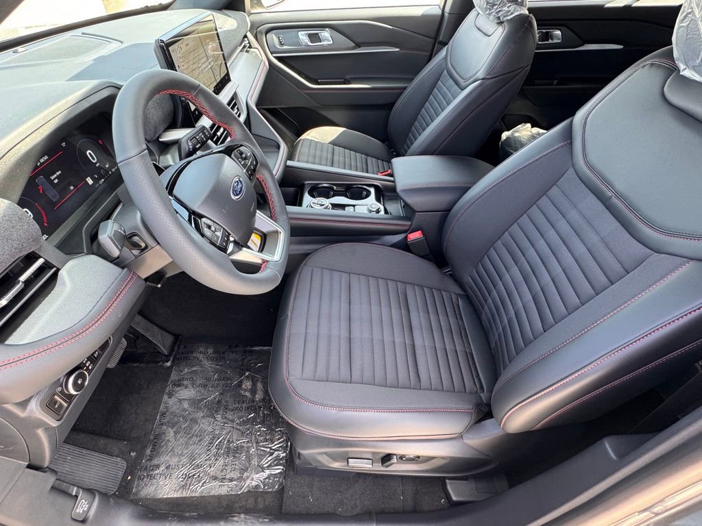 New 2026 Ford Explorer ST-Line w/ ST-Line Street Pack image 16