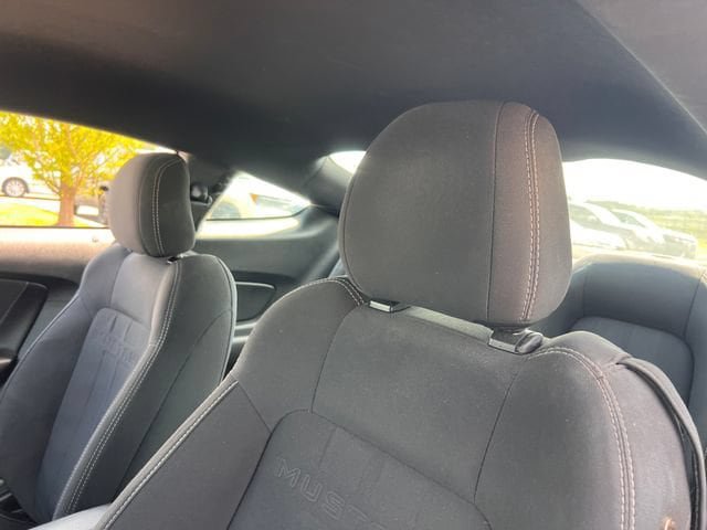 Used 2021 Ford Mustang Coupe w/ Black Accent Package RWD image 13