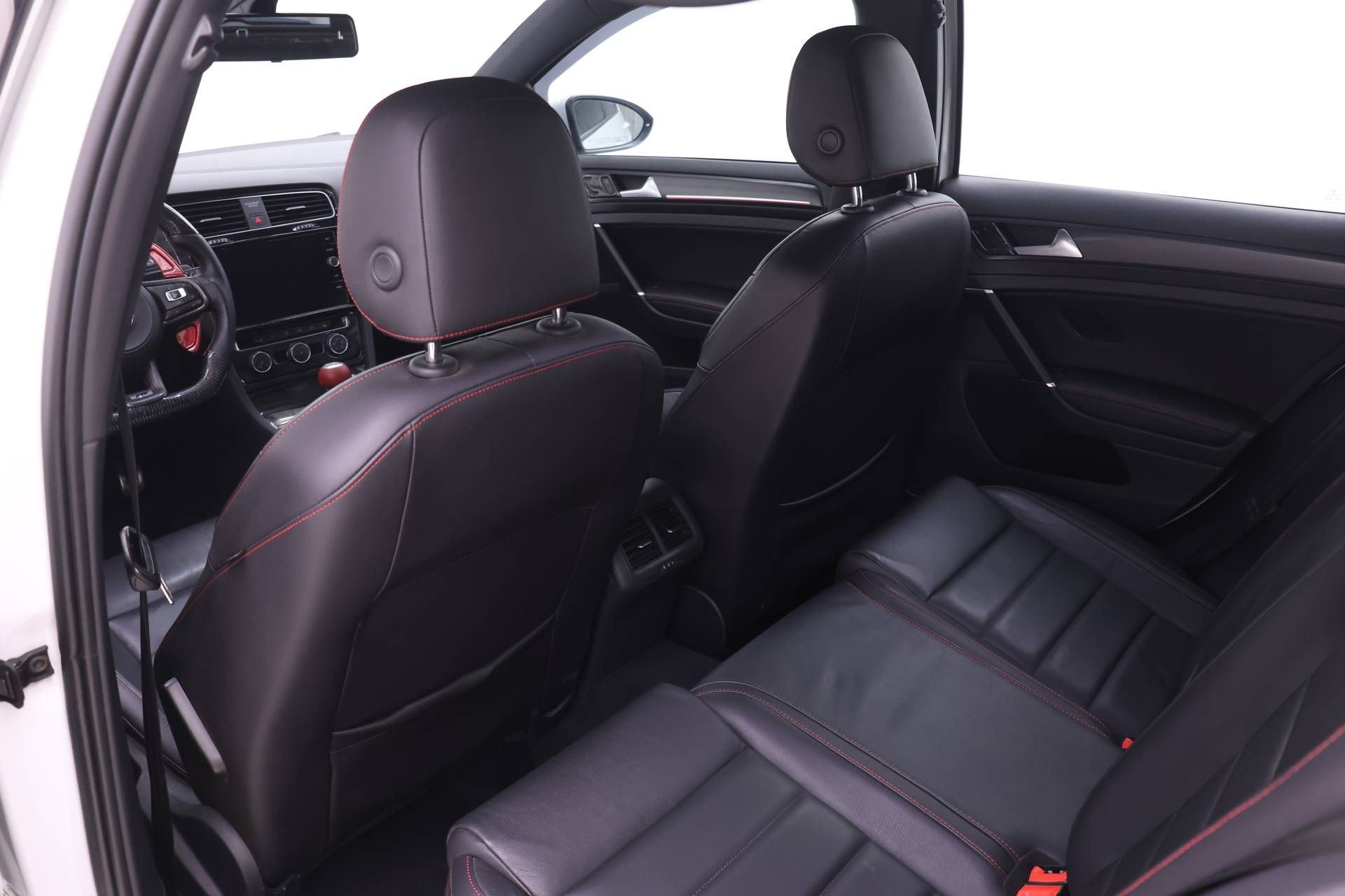 Used 2019 Volkswagen GTI SE image 10