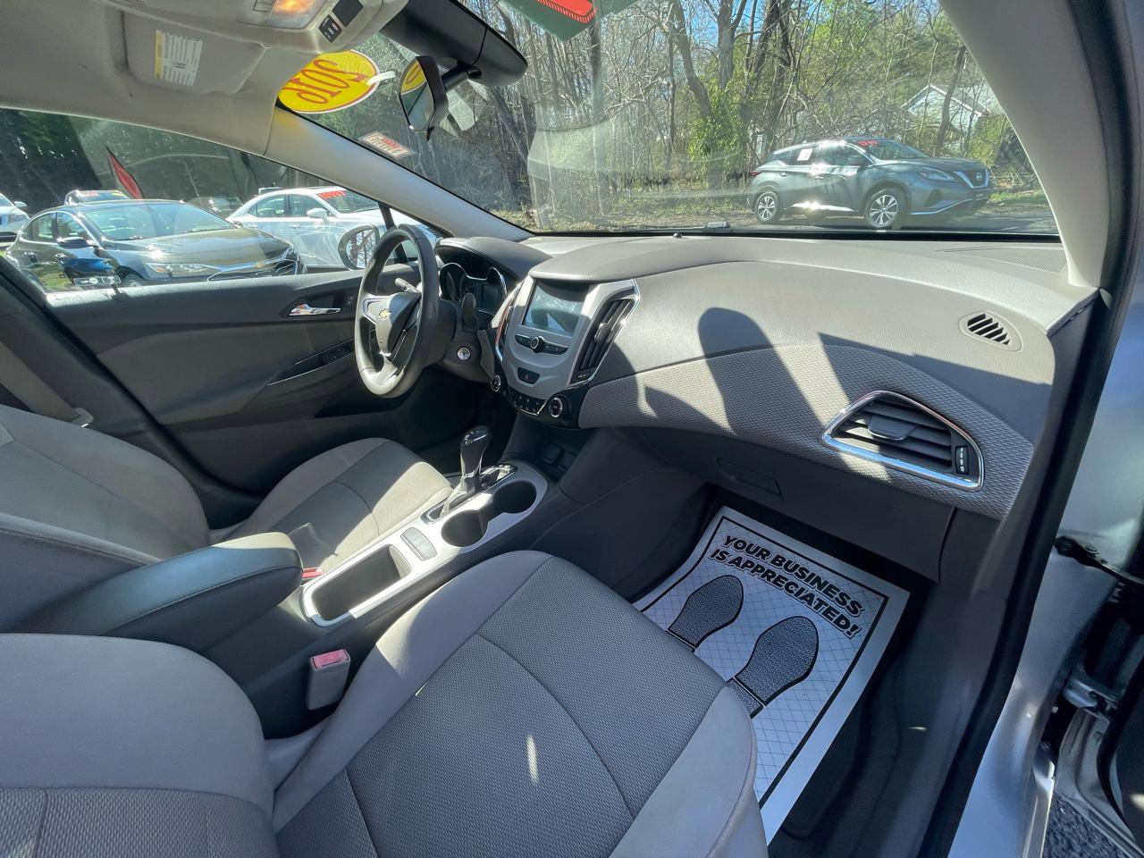 Used 2016 Chevrolet Cruze LS image 26