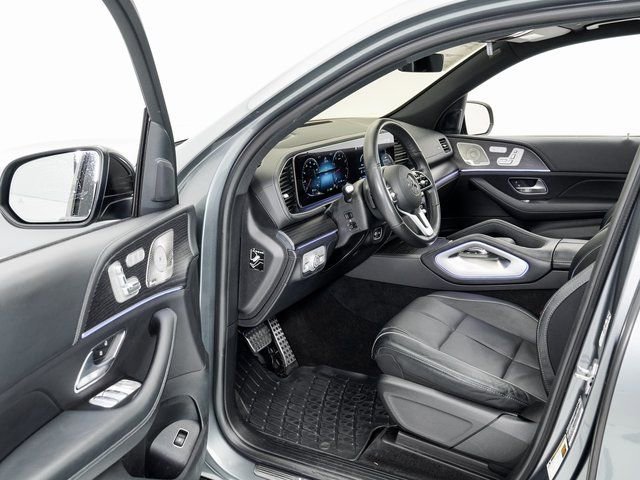 Used 2021 Mercedes-Benz GLS 580 4MATIC image 6