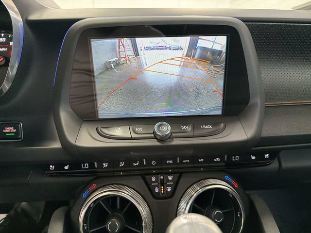 Used 2017 Chevrolet Camaro LT RWD image 17