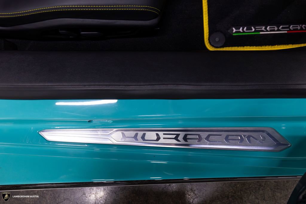 Used 2022 Lamborghini Huracan EVO RWD image 18