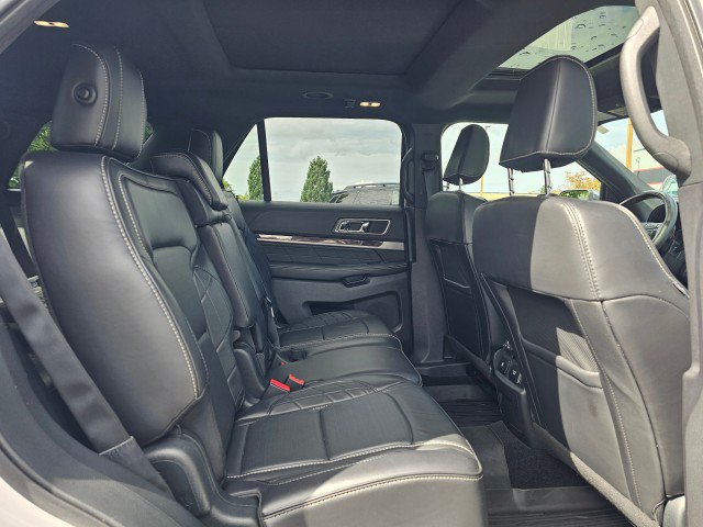 Used 2019 Ford Explorer Platinum AWD/4WD image 13