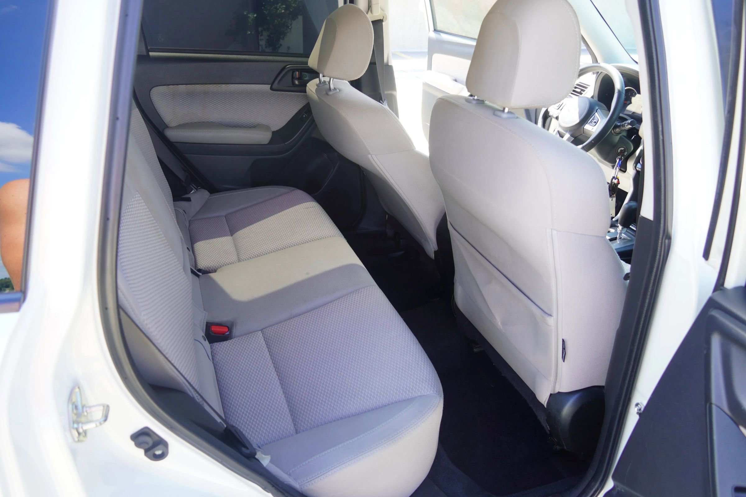 Used 2017 Subaru Forester 2.5i Premium w/ All-Weather Package image 9